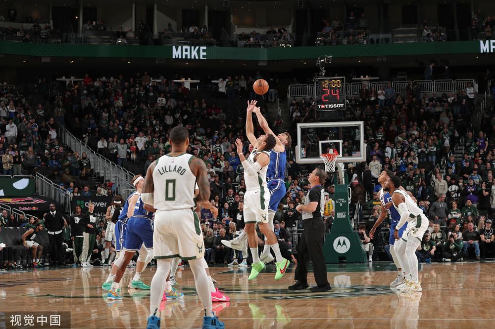 场出球方面 场出球方面