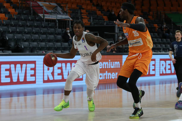 和专业人士 和专业人士